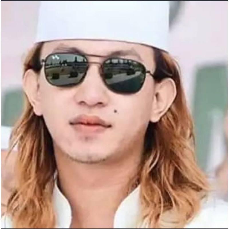 peci putih habib bahar