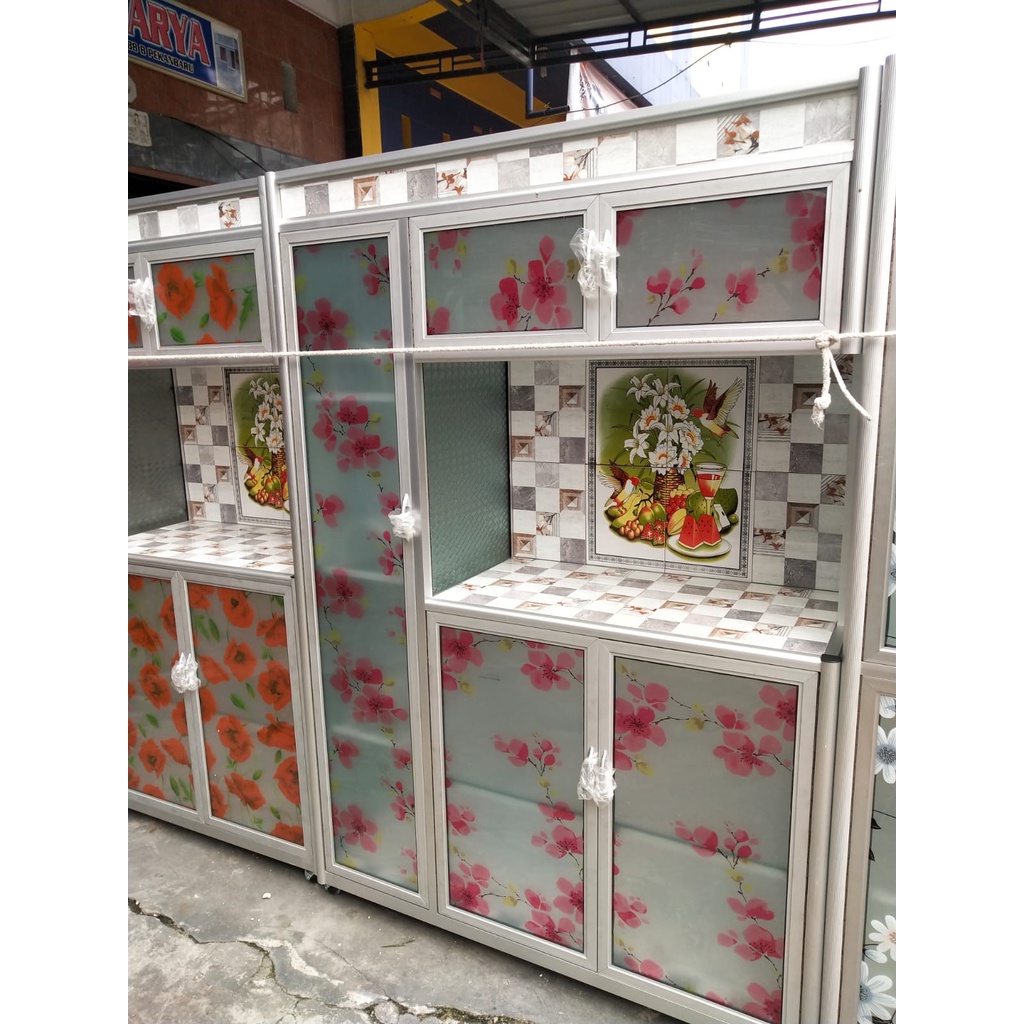 Rak Piring / Lemari Piring / Rak Dapur / Lemari Piring 3 Pintu ( PEKANBARU ONLY )