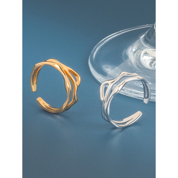 Perhiasan Cincin Geometris Garis Ganda Model Rongga Tidak Teratur Warna Silver Dapat Disesuaikan Untuk Wanita