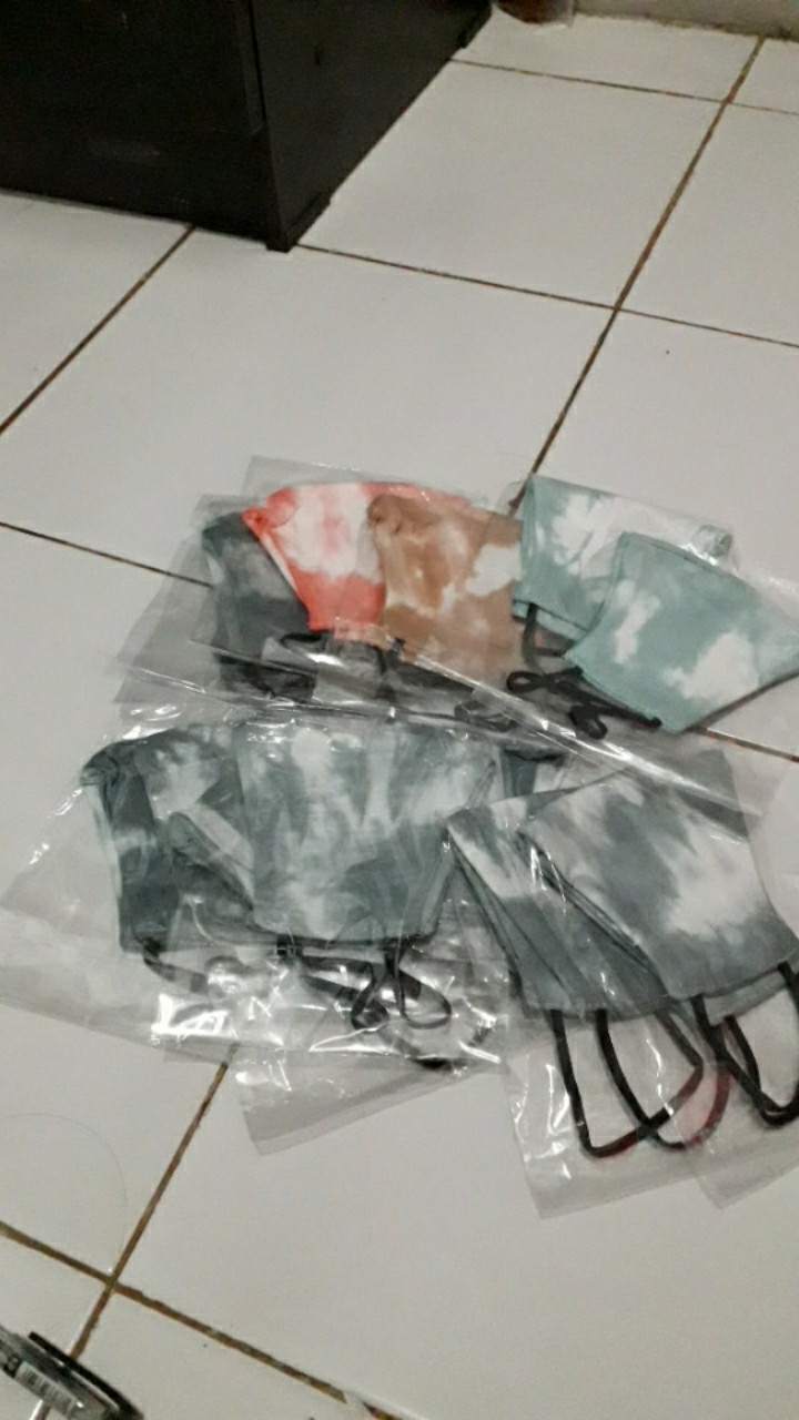 Masker Tiedye Lusinan