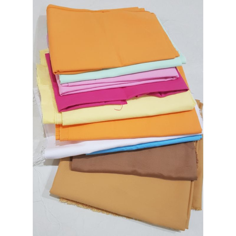 Kain Katun Perca Polos Ukuran 25 cm x 20 cm