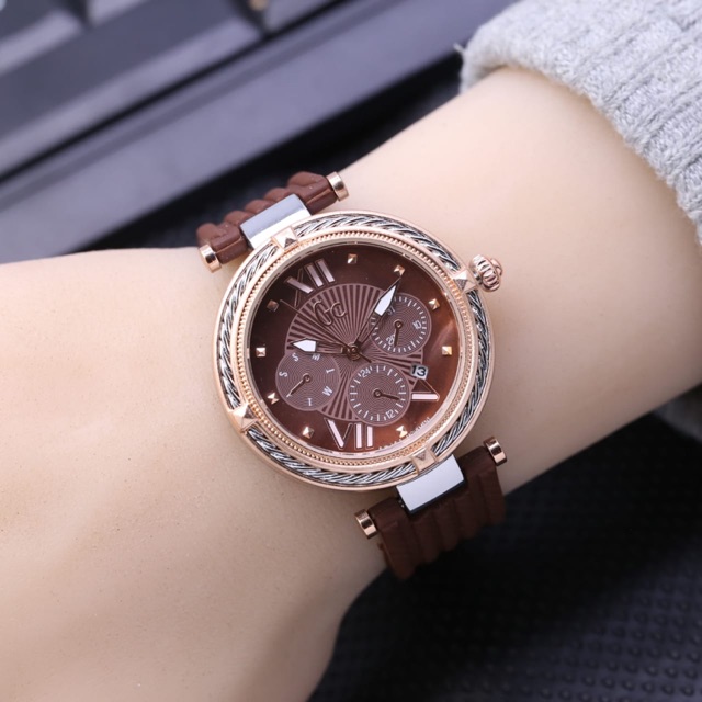 JAM TANGAN WANITA GC NEW 😍