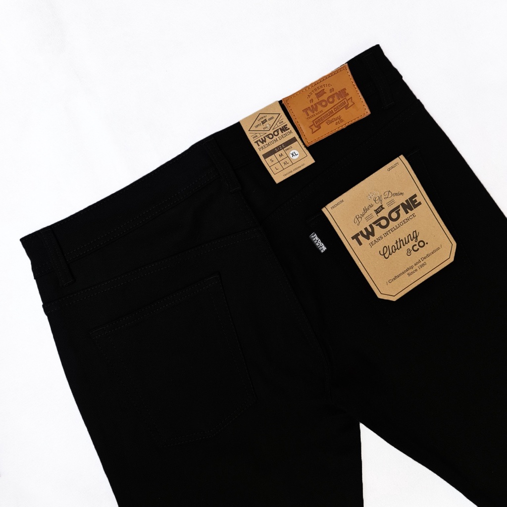 TWO ONE Celana Jeans Panjang Pria Slim Fit Denim Stretch Hitam Pekat