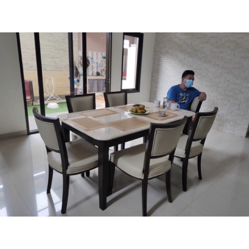 meja makan marmer 4kursi