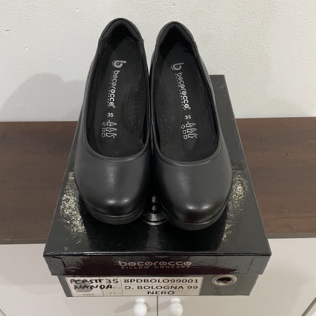 sepatu persit bocorocco size 35 wedges 7 cm preloved bekas