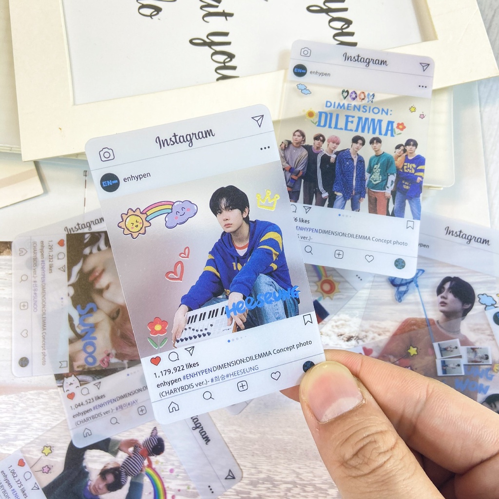 8pcs / set Kartu Foto ENHYPEN Abum DIMENSION DILEMMA INS Transparan Bahan PVC
