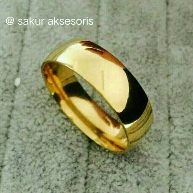 Cincin titanium polos warna emas - cincin pria & wanita
