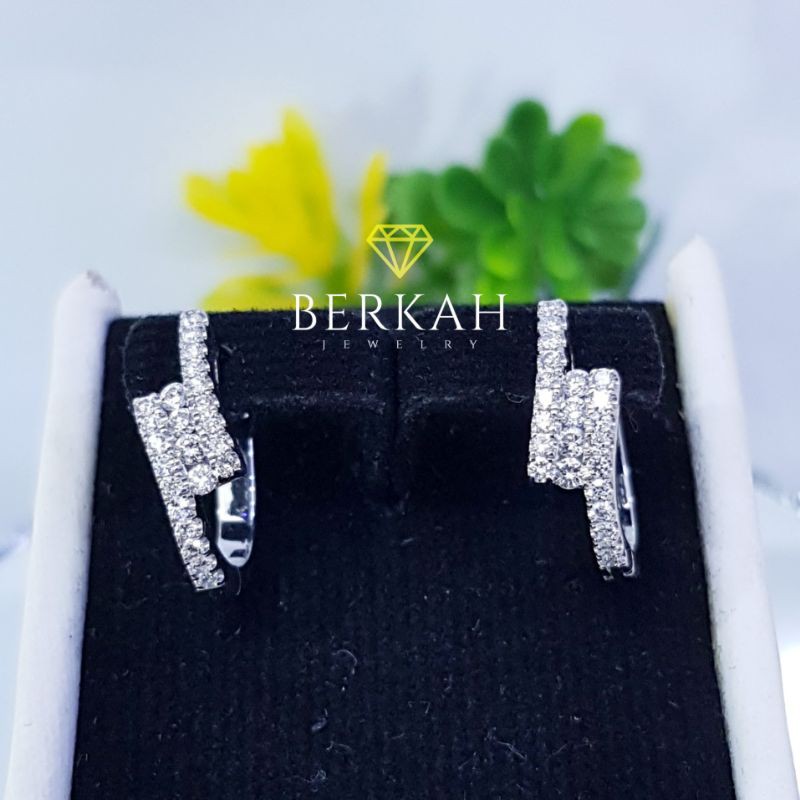 Giwang Emas Putih Berlian Asli Natural Diamond