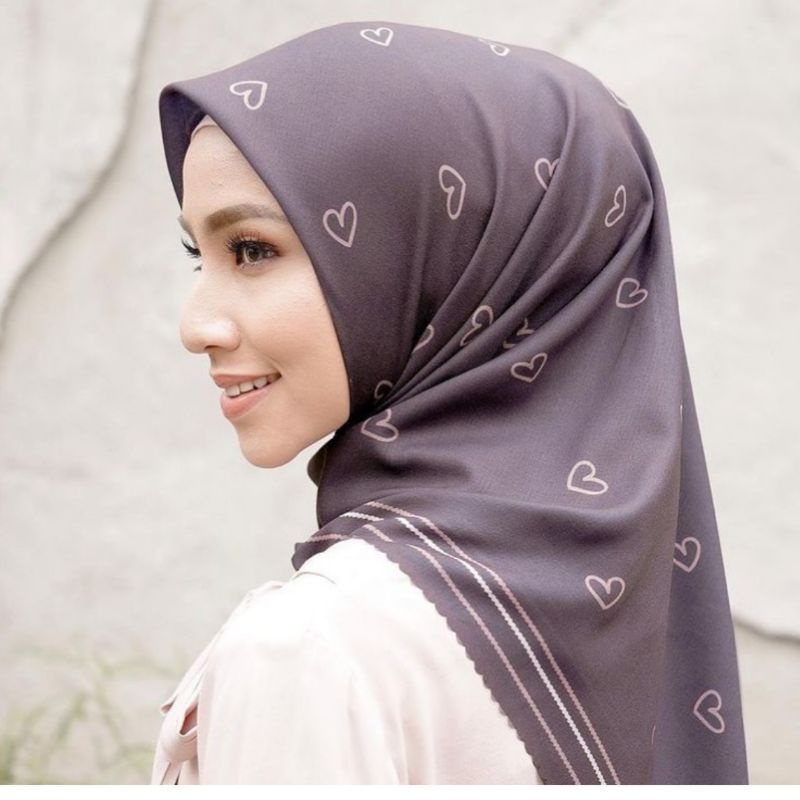 ceria scraft vanilla hijab preloved