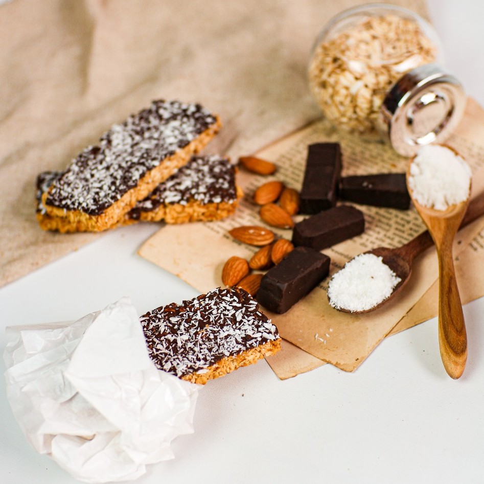 Coco Choco Granola Bar (2 Bars) - Coconut, Dark Chocolate, Almond, Sea Salt - LUCKYBITE