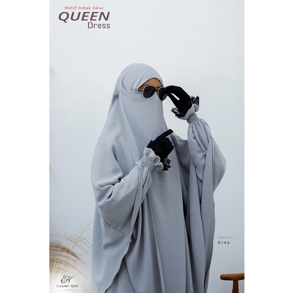 Gamis QUEEN | Motif Kotak Salur | Grey | ORI BY ELZAMIE HIJAB | Produk Premium Murah | Bahan Crinkle