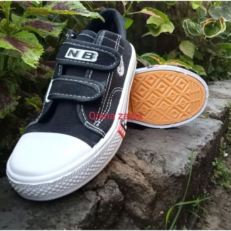 sepatu nb prepet terlaris kuat berkualitas nyaman di pakek ngak lecet di kakii