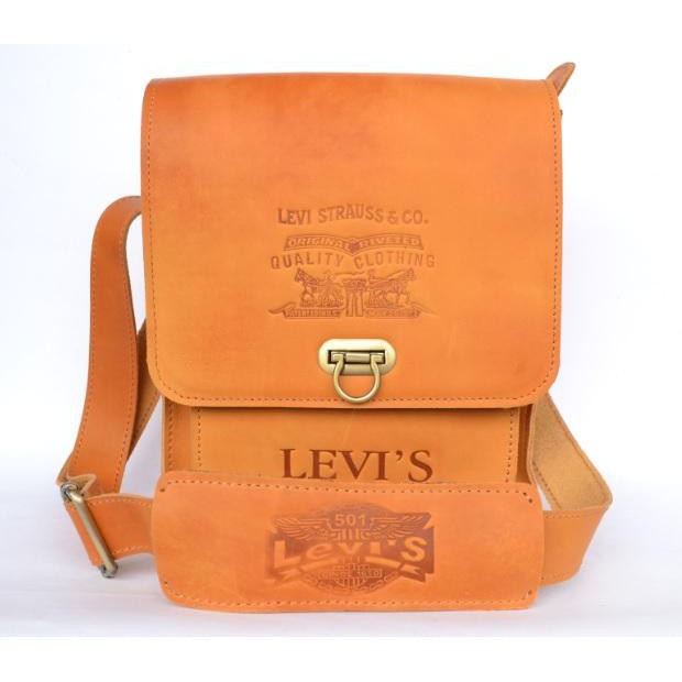 Tas Selempang Pria Kulit Sapi Asli Levis Coklat Tan