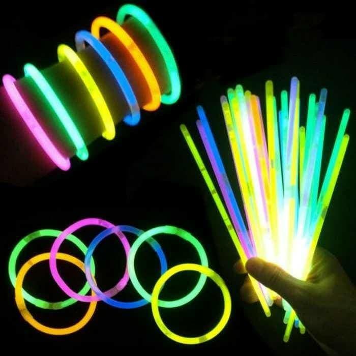 Tongkat Gelang Fosfor Glowstick GROSIR PRAKARYAA MALANG Warna Warni Lightstick Glow In the Dark Aksesoris Konser Concert Pesta Party Stick Lampu Light Sinar