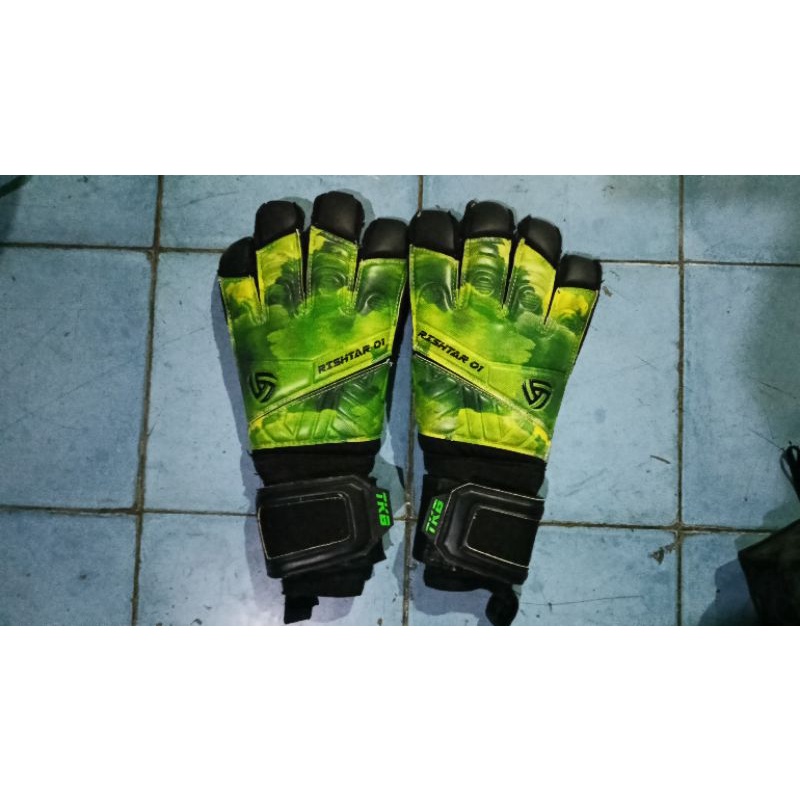 Sarung Tangan Kiper TKB Rishtar Medusa Green Second