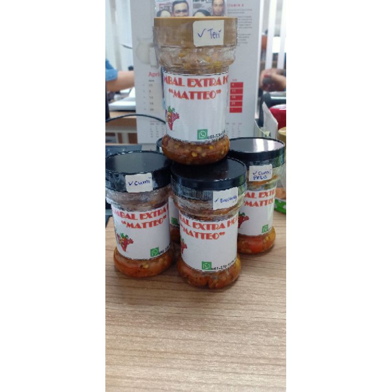 

Sambal Hot Matteo (Terbuat Dari Bahan Alami Tanpa Pengawet Buatan)