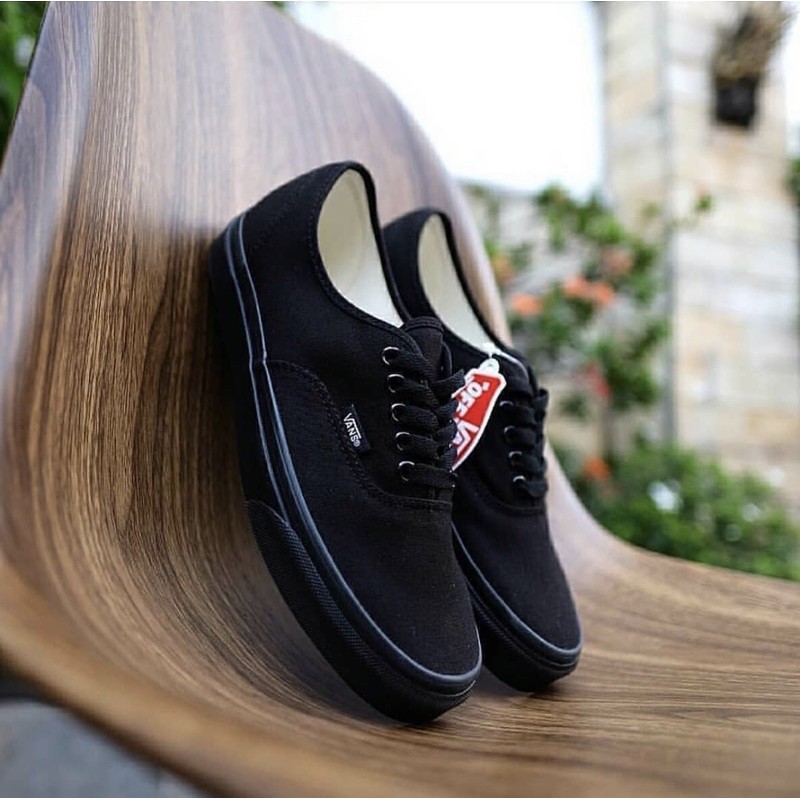SEPATU NIKE AIR FORCE 1 BLACK WHITE PREMIUM BNIB