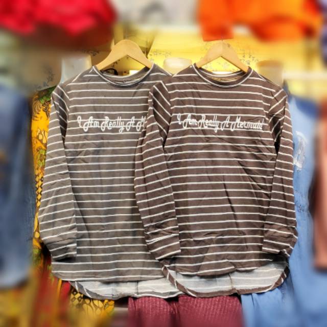 Atasan kaos salur remaja wanita panjang belakang import