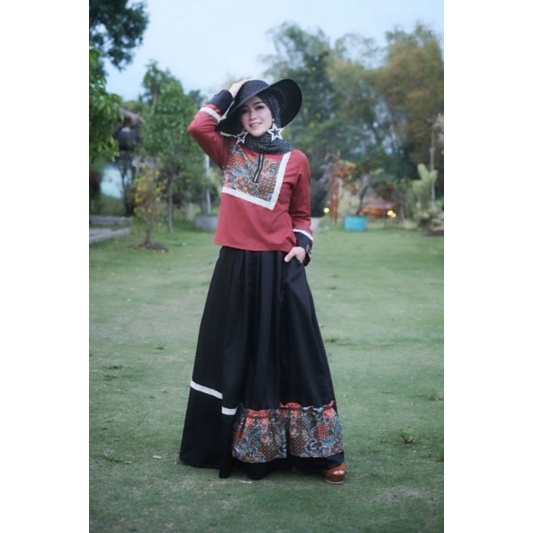 (READY) SETELAN ROK DEURA D206 by DEURA