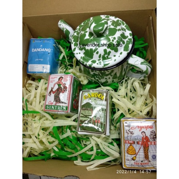 

hampers kado teh bu warsinem teh solo
