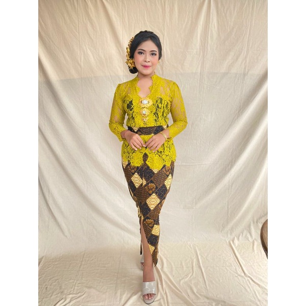 Kebaya Bali By Ani Kamen Jadi Batik Span dan Oby