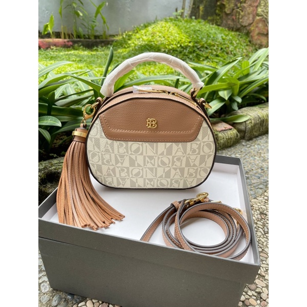 tas bonia sonia monogram NEW putih  original 100%