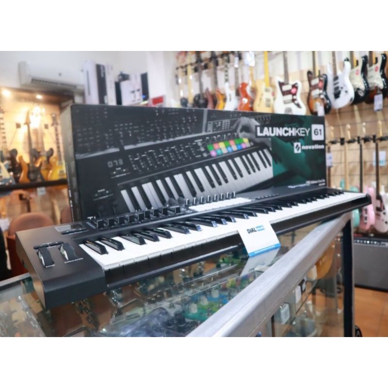 Novation Launchkey 61 MK2 - Keyboard Controller 61 Keys Original