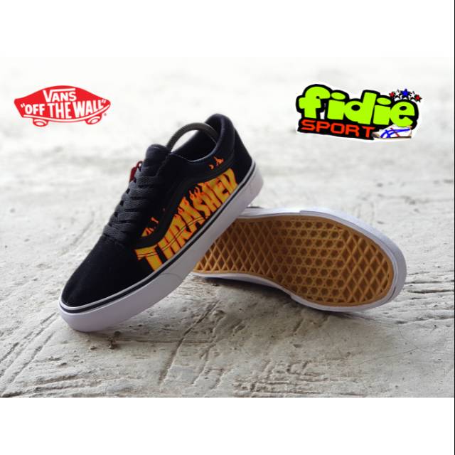 harga vans thrasher
