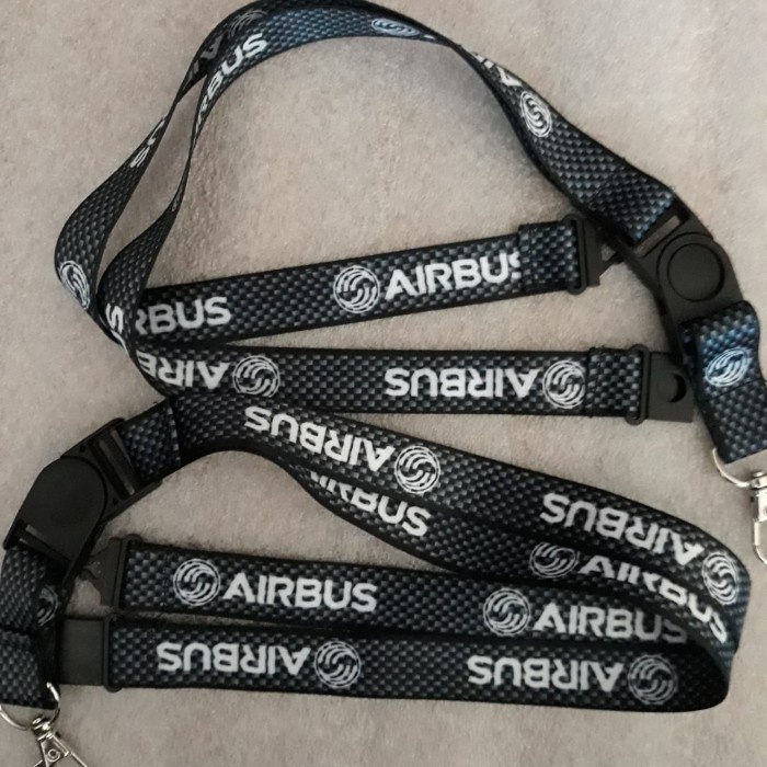 

Berkualitas Lanyard Id Airbus Carbon Hemat