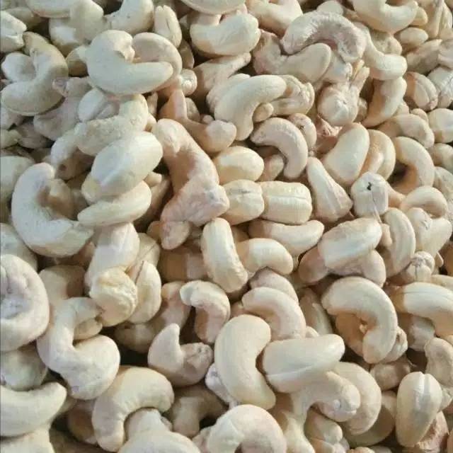 

Kacang Mete Wonogiri (Fresh 1kg)