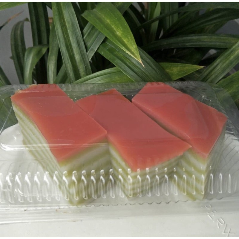 

Kue 9 Tingke Pandan