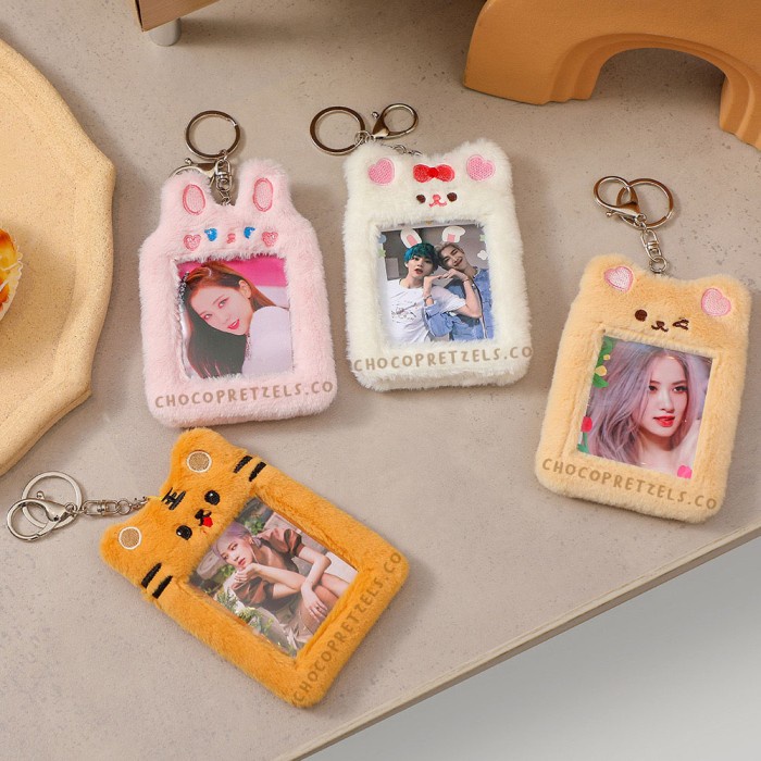 

Hot Sale [Ready] Fluffy Photocard / Id Card Holder Sale!!!