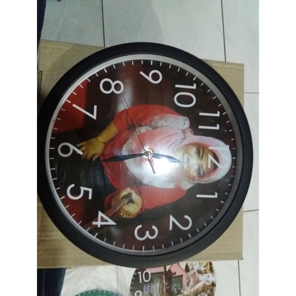 Souvenir Jam Dinding Custom foto sendiri 32 cm Murah
