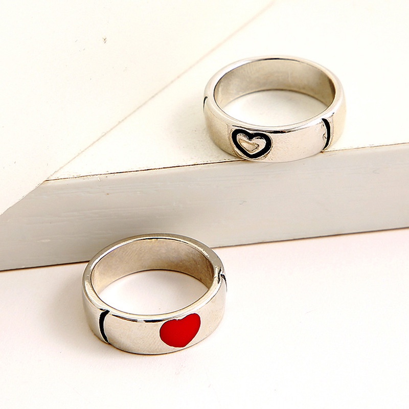 Cincin Bentuk Hati Bahan Alloy Warna Silver / Hitam / Putih Untuk Pasangan