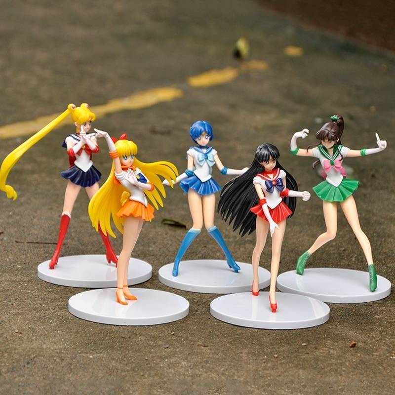 5pcs / Set Mainan Action Figure Anime Sailor Moon Kawaii 18cm Bahan PVC Untuk Dekorasi Meja