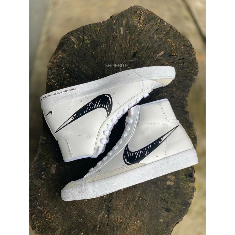 NIKE BLAZER MID VINTAGE 77 SKETCH WHOTE BLACK