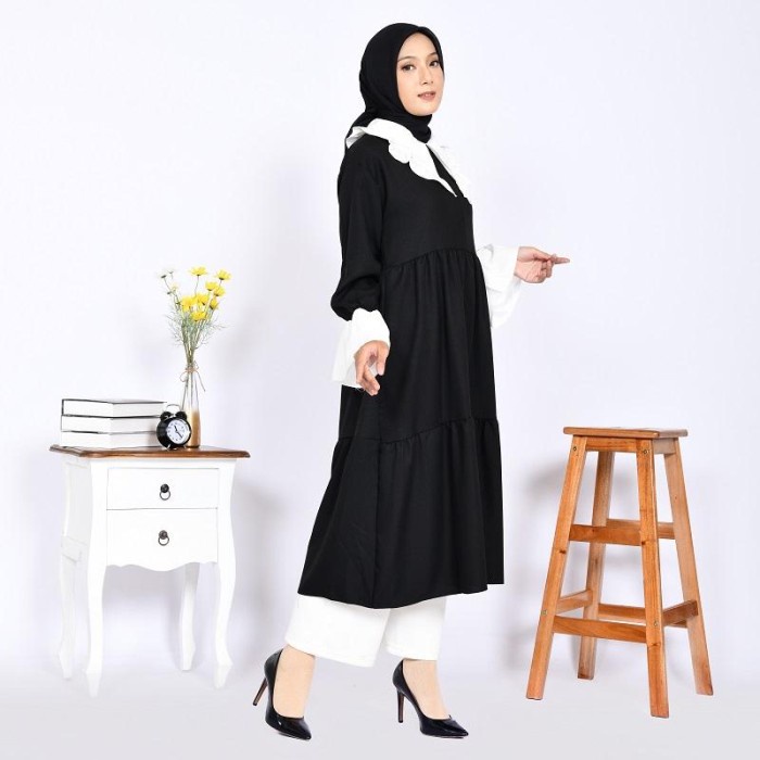 Yara - Midi Dress Muslim Jumbo Busui Hijab Hitam Polos