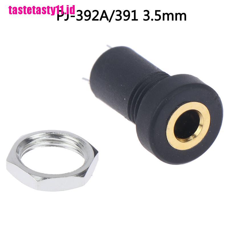 Soket Jack Audio Stereo 3.5MM 3 Tiang Warna Hitam Emas