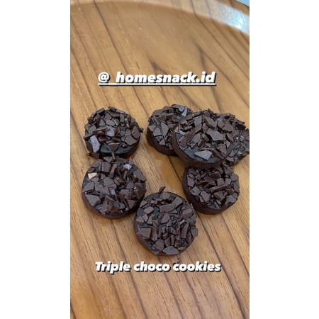 

Kue kering Triple choco cookies premium 500g