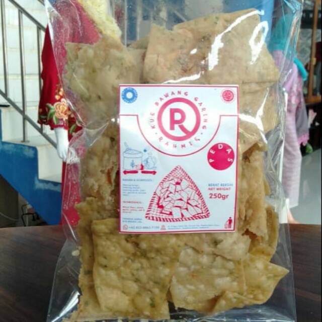 

Kue Bawang Pedas