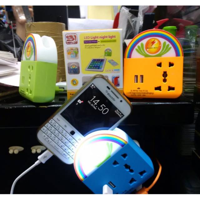 Charger / Travel colokan 2usb + colokan 3 + Lampu Tidur