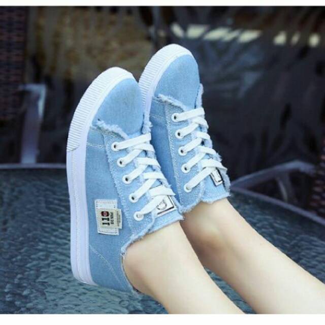 Sepatu Wanita SH91 Biru Muda