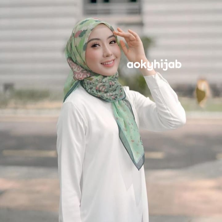 Promo Diskon !! Hijab Voal Segiempat Motif Yoda  series Kerudung Segiempat Motif Jilbab Instan