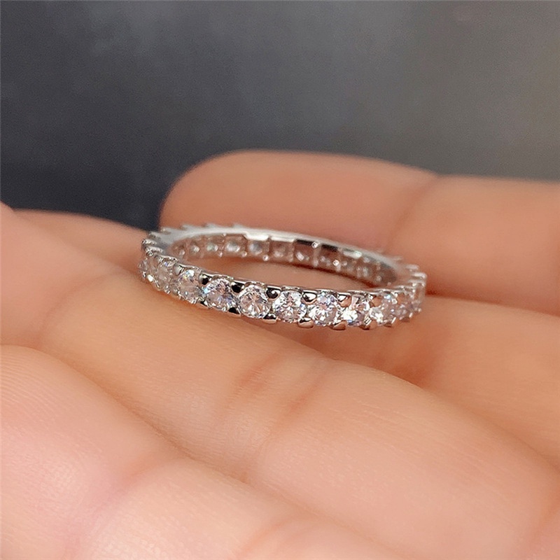 Cincin Jari Tipis Warna Silver Dengan Cubic Zirconia Untuk Wanita