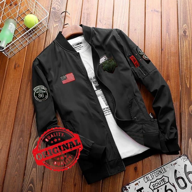 Jaket Bomber pria tebal