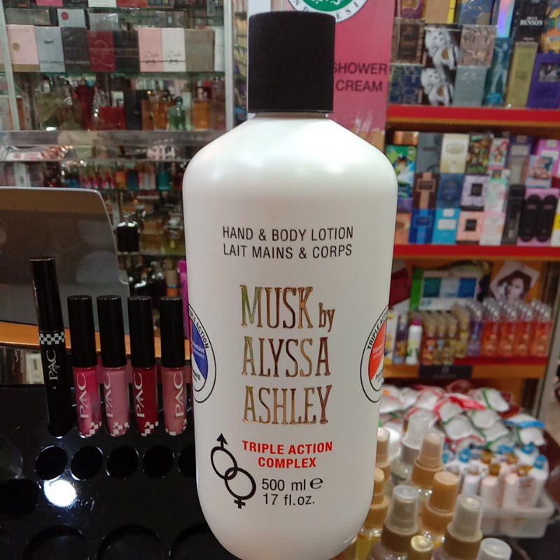 MuskbyAlyssaAshley  Hand &Body lotion