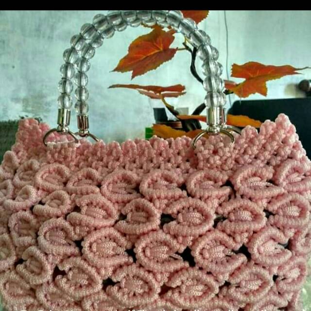 Tas talikur motif sisik ikan