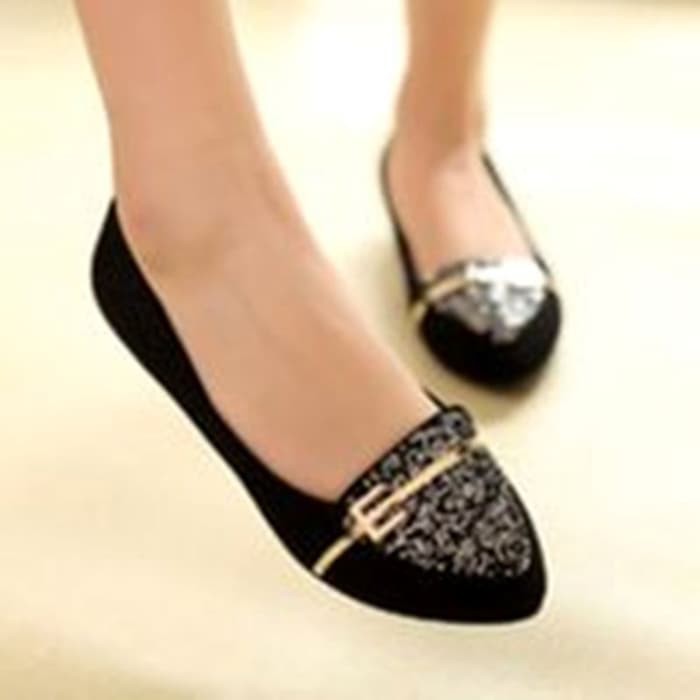 SANDALSEPATU FLAT BIG E