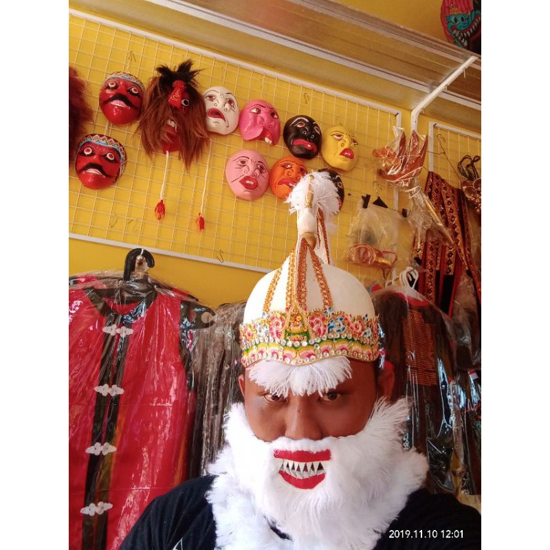 Kuluk/irah irahan wayang