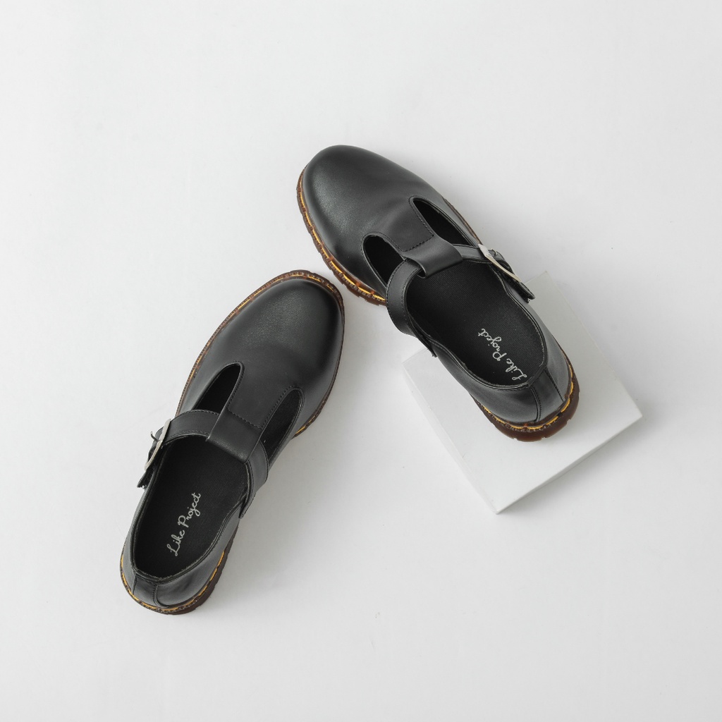 Xcloud x LikeProject Sepatu SlipOn Casual Wanita KYRA Black
